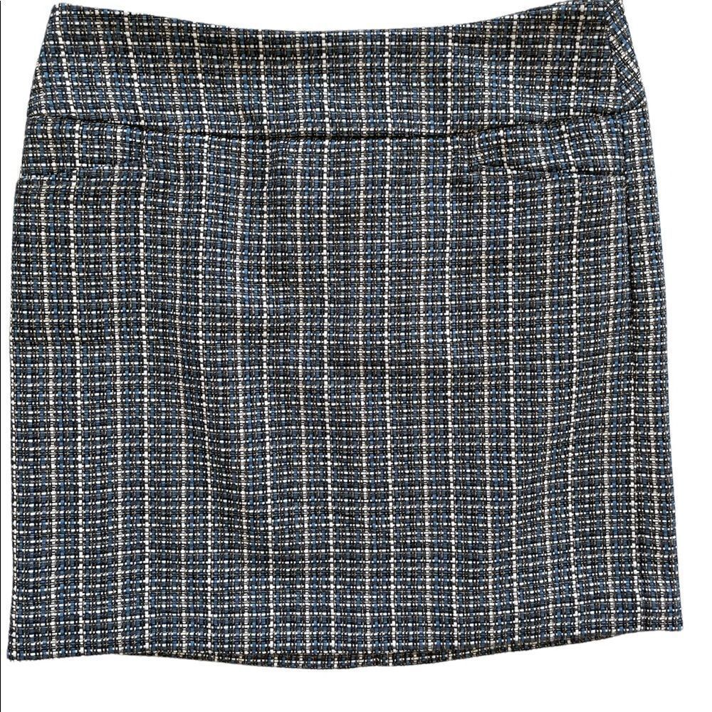 ANN Taylor Loft blue, gray and white tweed lined skirt, size 8.